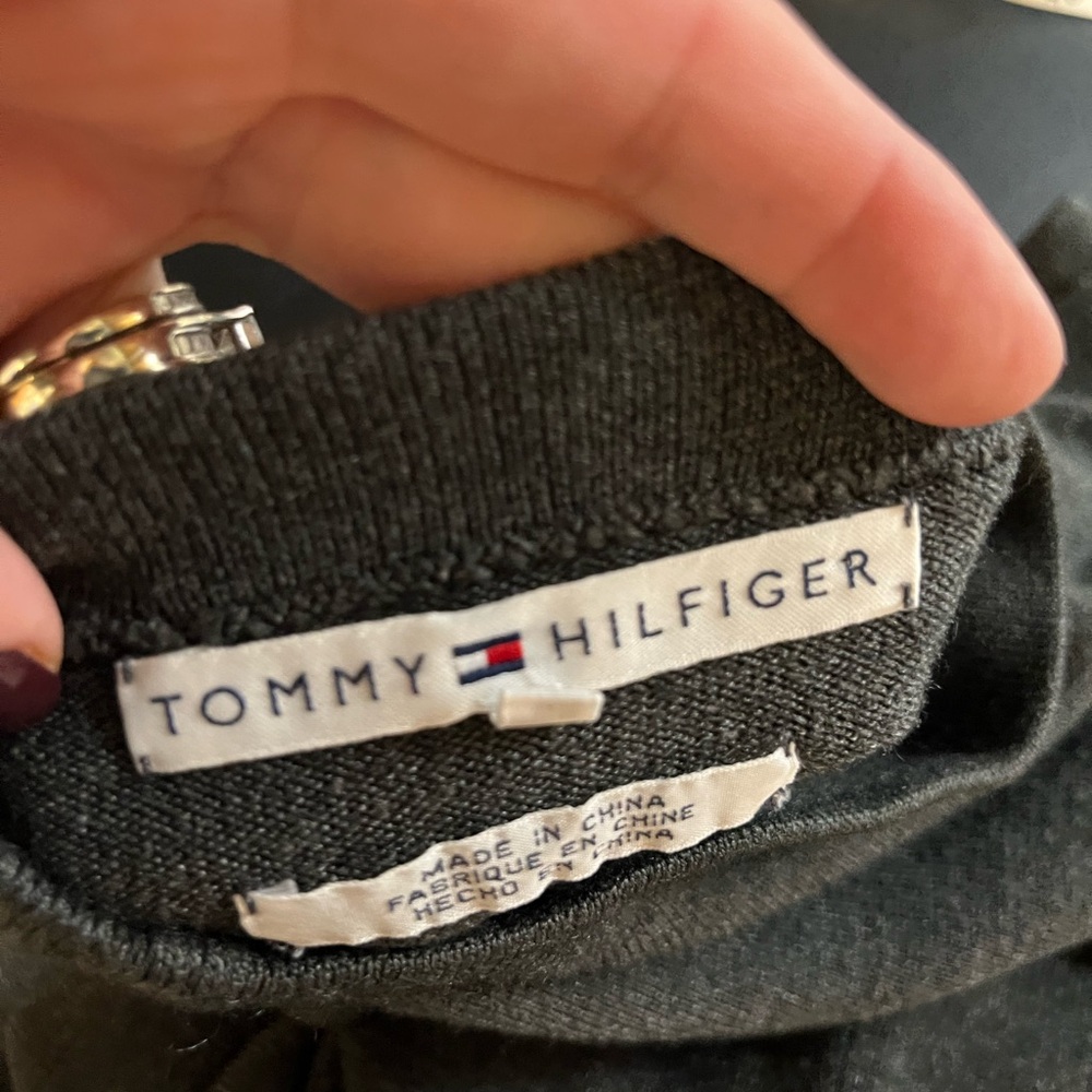 Tommy Hilfiger sleeveless knit top size large - Picture 5 of 9